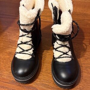 Tommy Hilfiger Black and Cream Fleece-Lined Boots